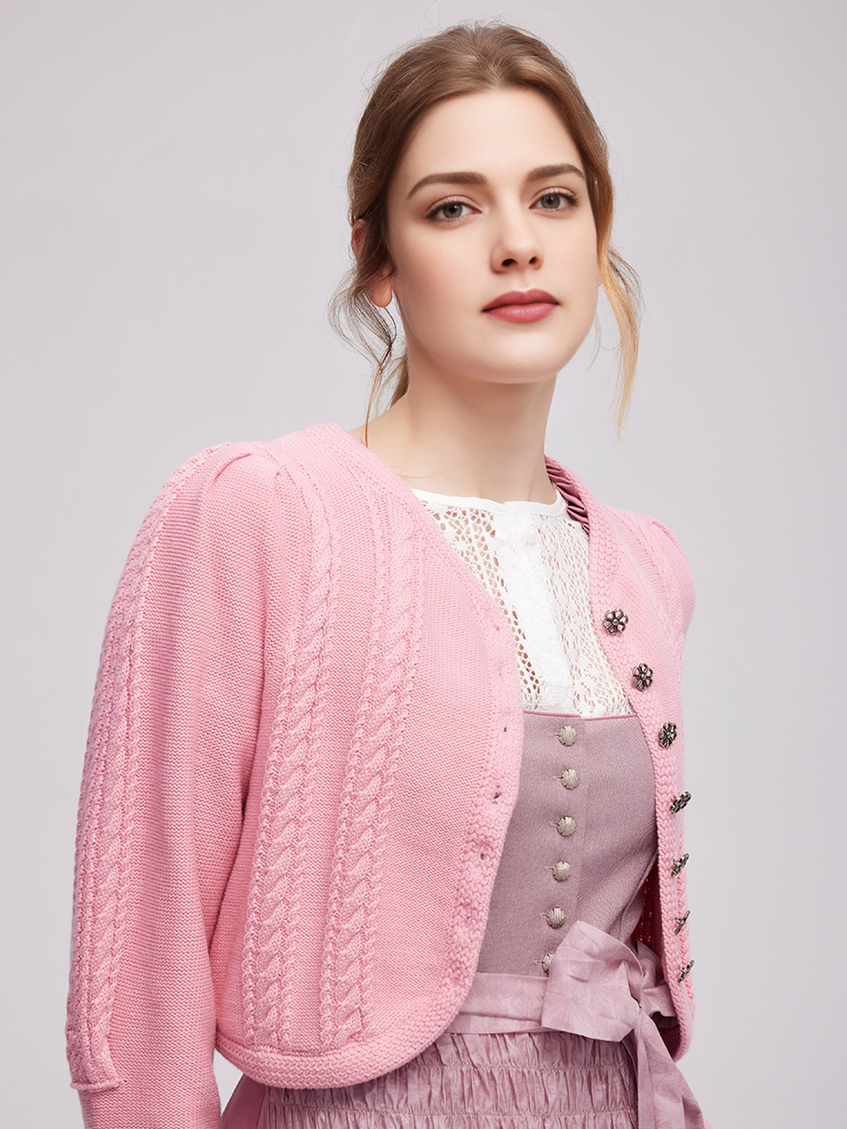 Dirndl für große Oberweite