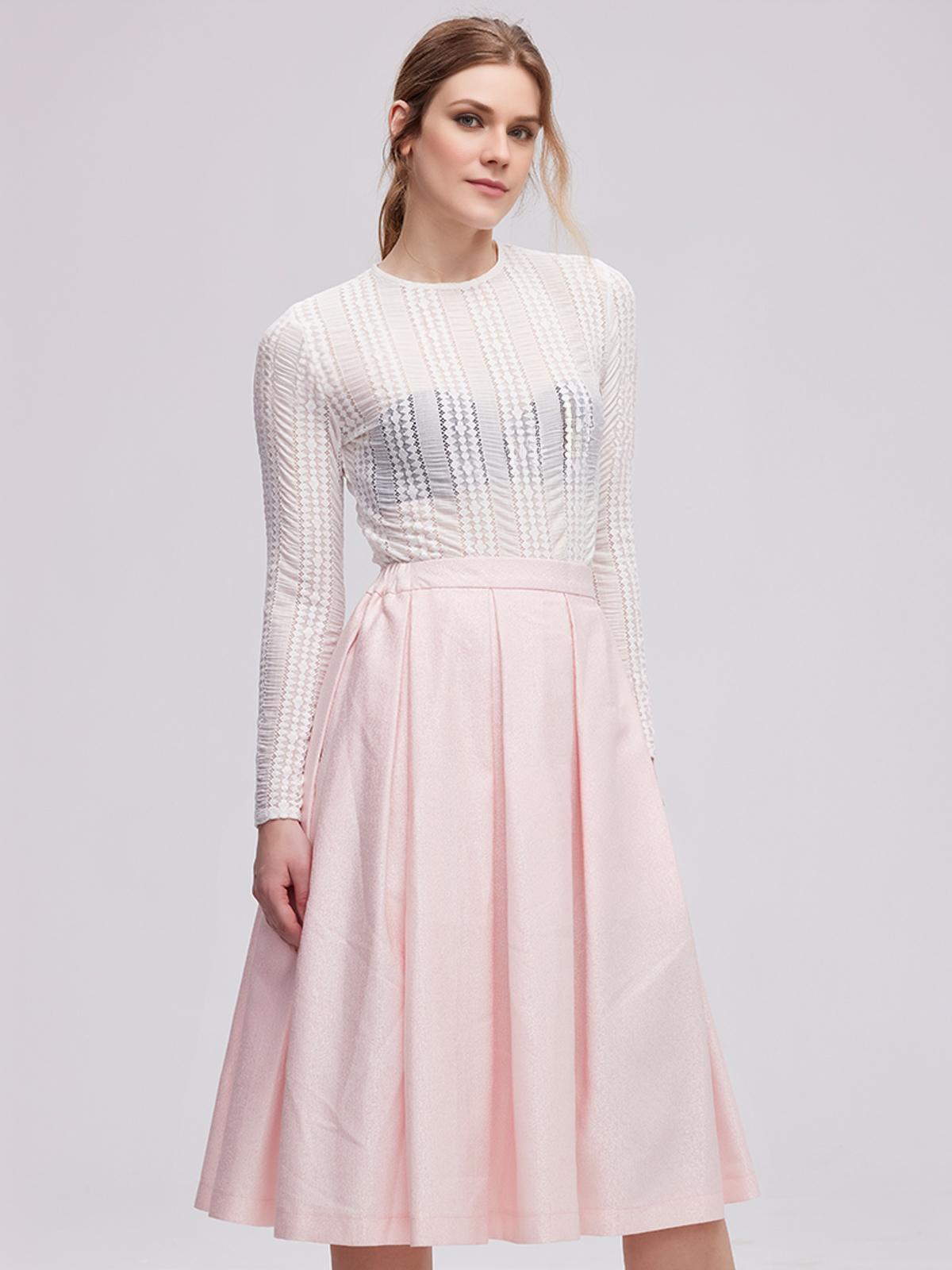 Dirndl Samt Schwarz in modernem Stil