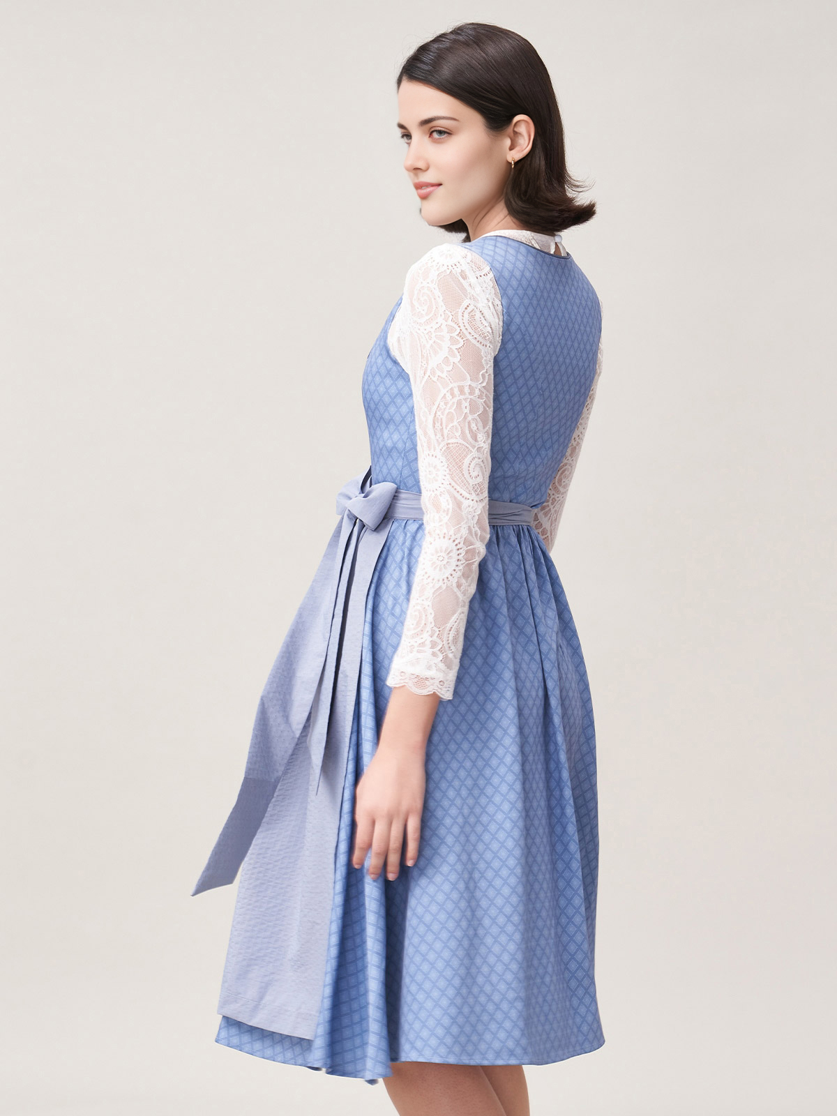 Ehreer Dirndl in Blau