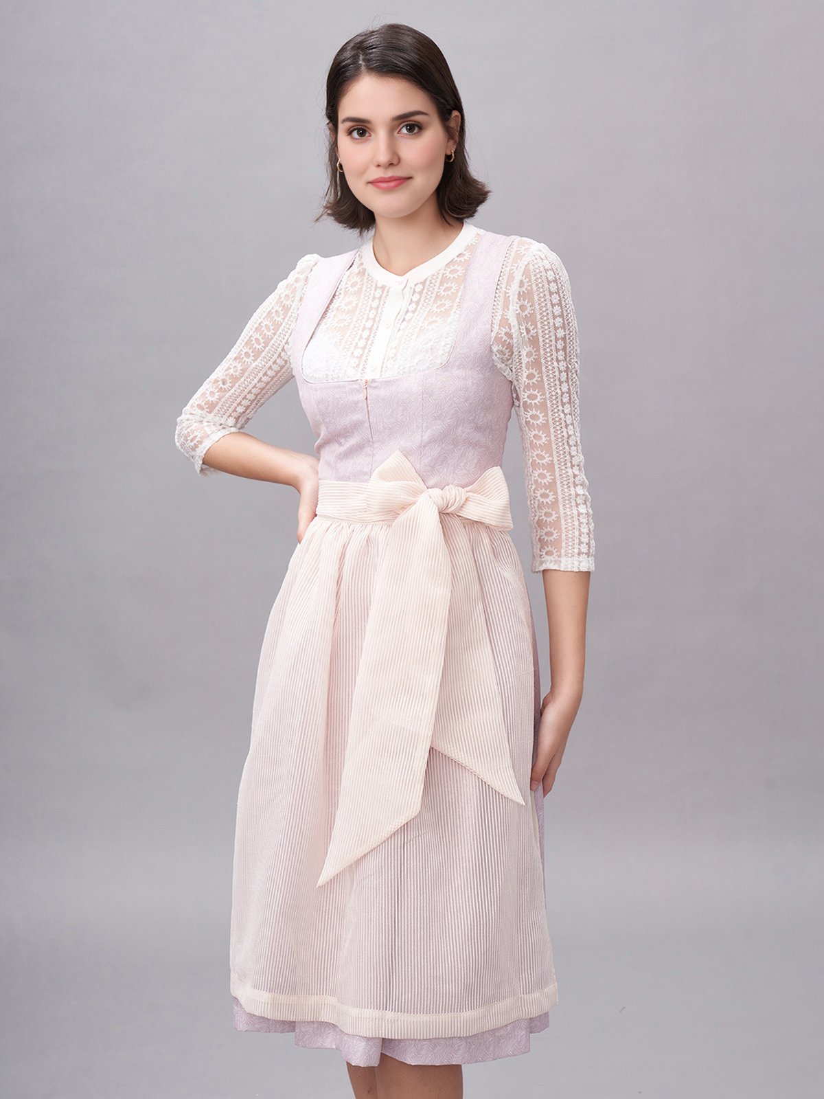 Samt Dirndl Pink in eleganter Ausführung