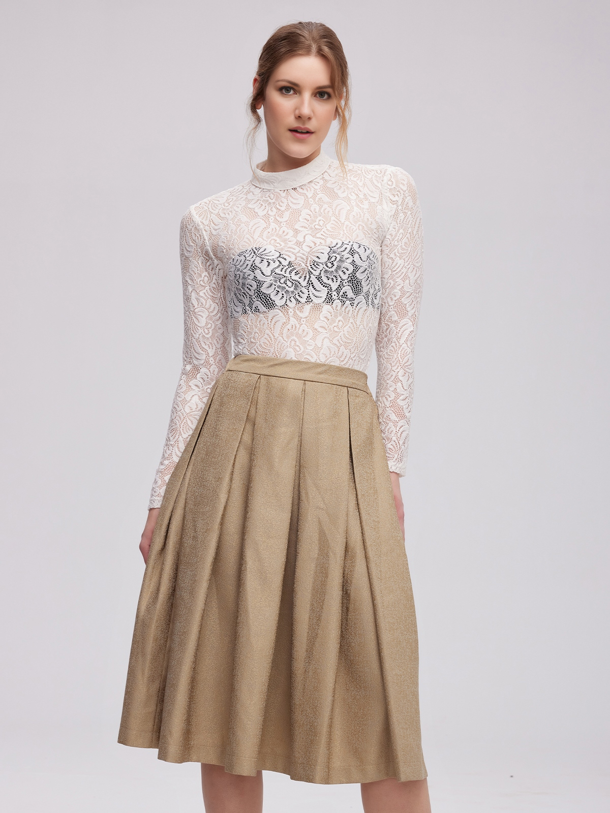Elegantes einfarbiges Dirndl in Weiß