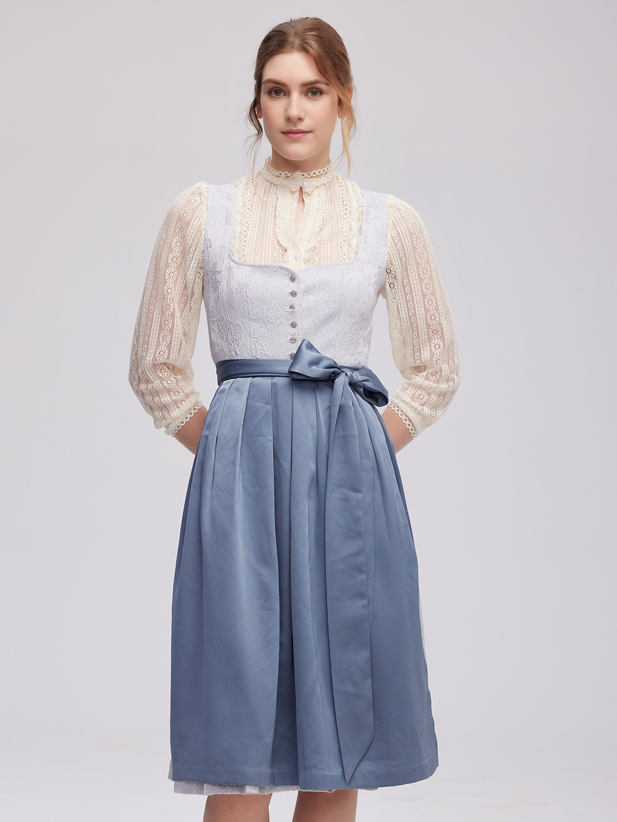 Dirndl Grüb in Blau – Eleganz pur