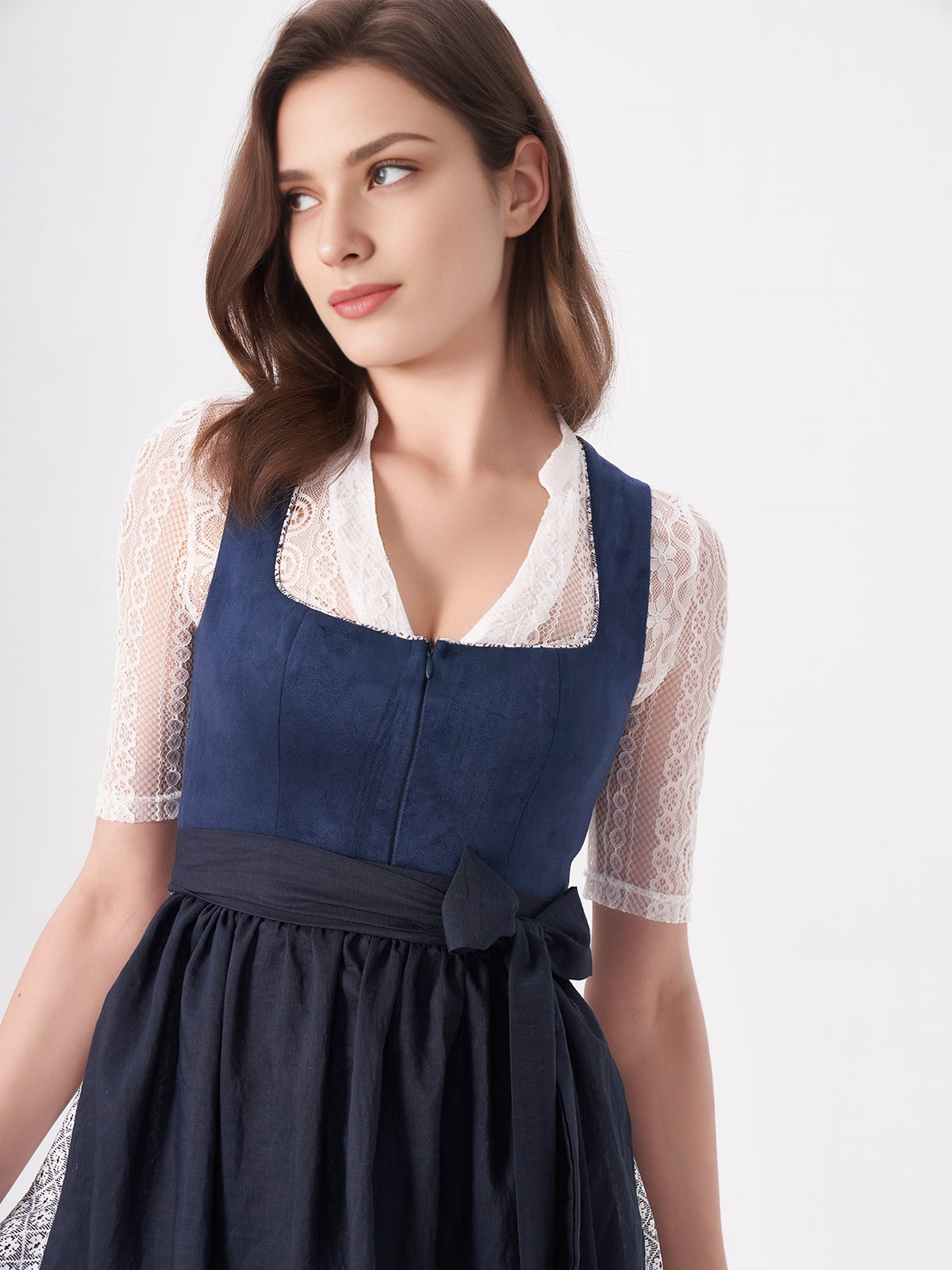 Dirndl mit geradem Ausschnitt in Blau