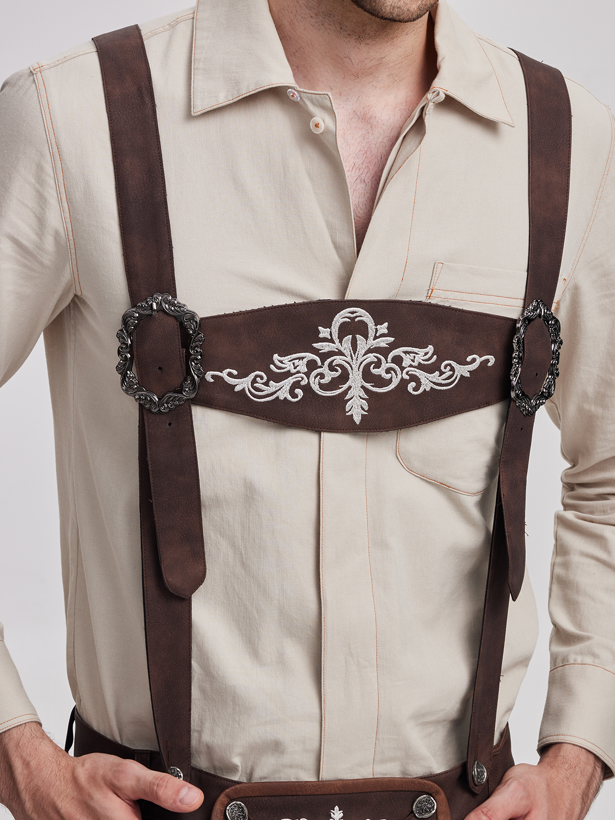 Dirndlbluse in dunkelgrün